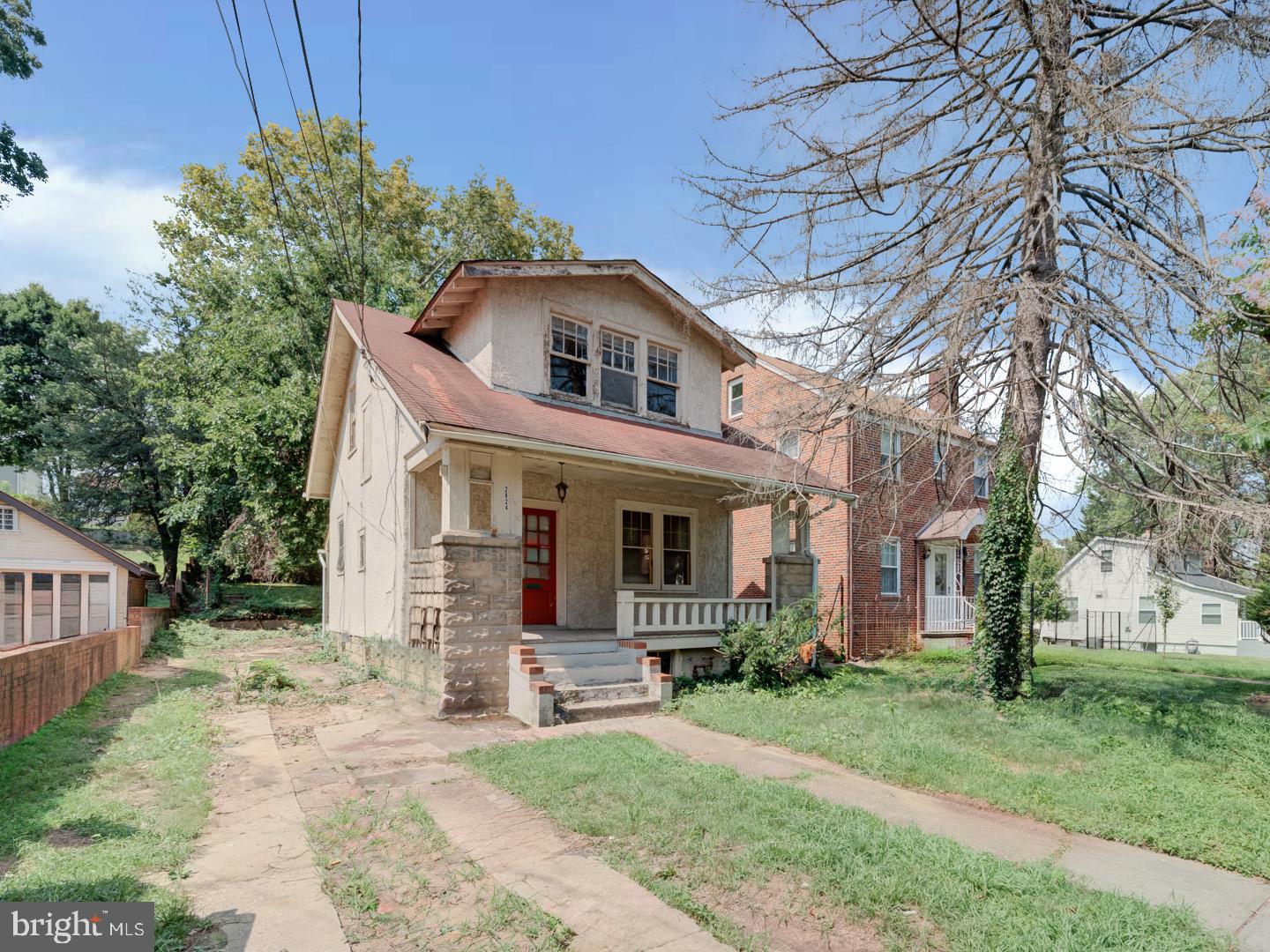 2824 MYRTLE AVE NE, WASHINGTON, District Of Columbia 20018, 3 Bedrooms Bedrooms, ,1 BathroomBathrooms,Residential,For sale,2824 MYRTLE AVE NE,DCDC2209650 MLS # DCDC2209650