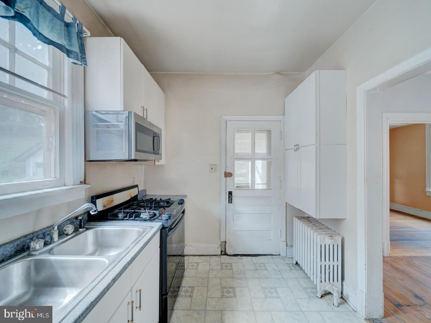 2824 MYRTLE AVE NE, WASHINGTON, District Of Columbia 20018, 3 Bedrooms Bedrooms, ,1 BathroomBathrooms,Residential,For sale,2824 MYRTLE AVE NE,DCDC2209650 MLS # DCDC2209650