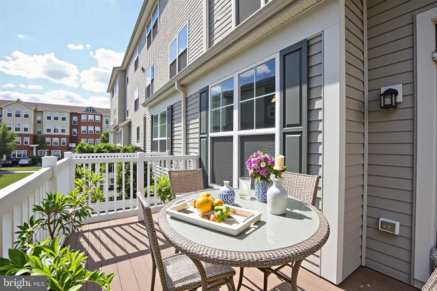 43368 TOWN GATE SQ, CHANTILLY, Virginia 20152, 3 Bedrooms Bedrooms, ,2 BathroomsBathrooms,Residential,For sale,43368 TOWN GATE SQ,VALO2101880 MLS # VALO2101880 43368 TOWN GATE SQ, CHANTILLY, Virginia 20152, 3 Bedrooms Bedrooms, ,2 BathroomsBathrooms,Residential,For sale,43368 TOWN GATE SQ,VALO2101880 MLS # VALO2101880