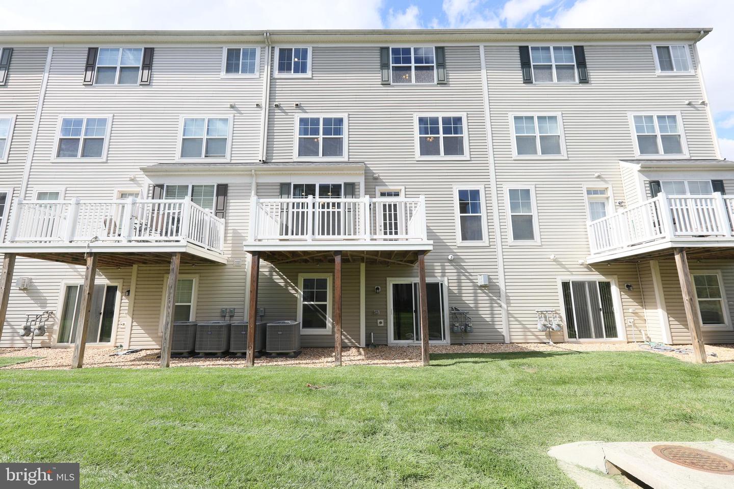 43368 TOWN GATE SQ, CHANTILLY, Virginia 20152, 3 Bedrooms Bedrooms, ,2 BathroomsBathrooms,Residential,For sale,43368 TOWN GATE SQ,VALO2101880 MLS # VALO2101880 43368 TOWN GATE SQ, CHANTILLY, Virginia 20152, 3 Bedrooms Bedrooms, ,2 BathroomsBathrooms,Residential,For sale,43368 TOWN GATE SQ,VALO2101880 MLS # VALO2101880