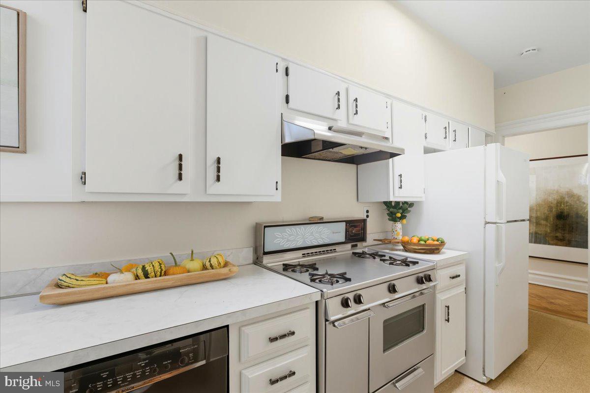 2126 CONNECTICUT AVE NW #28, WASHINGTON, District Of Columbia 20008, 2 Bedrooms Bedrooms, ,1 BathroomBathrooms,Residential,For sale,2126 CONNECTICUT AVE NW #28,DCDC2211872 MLS # DCDC2211872