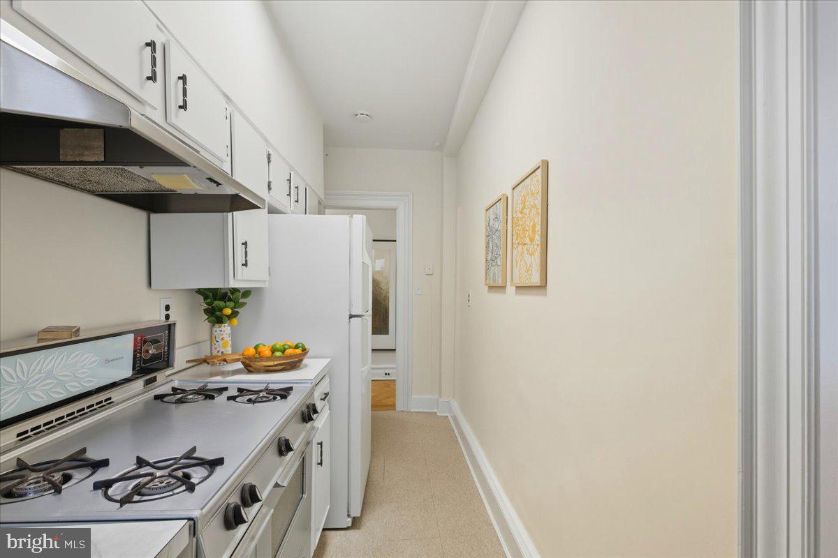 2126 CONNECTICUT AVE NW #28, WASHINGTON, District Of Columbia 20008, 2 Bedrooms Bedrooms, ,1 BathroomBathrooms,Residential,For sale,2126 CONNECTICUT AVE NW #28,DCDC2211872 MLS # DCDC2211872