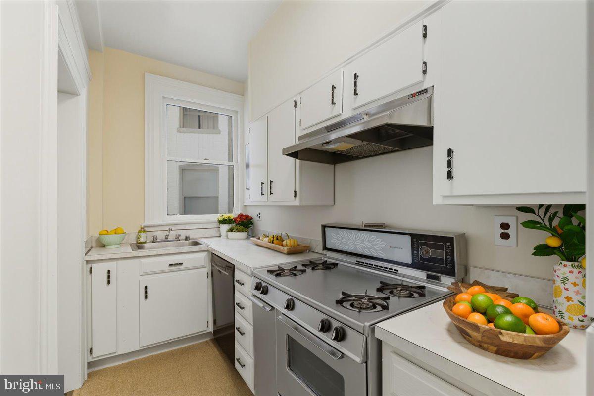2126 CONNECTICUT AVE NW #28, WASHINGTON, District Of Columbia 20008, 2 Bedrooms Bedrooms, ,1 BathroomBathrooms,Residential,For sale,2126 CONNECTICUT AVE NW #28,DCDC2211872 MLS # DCDC2211872