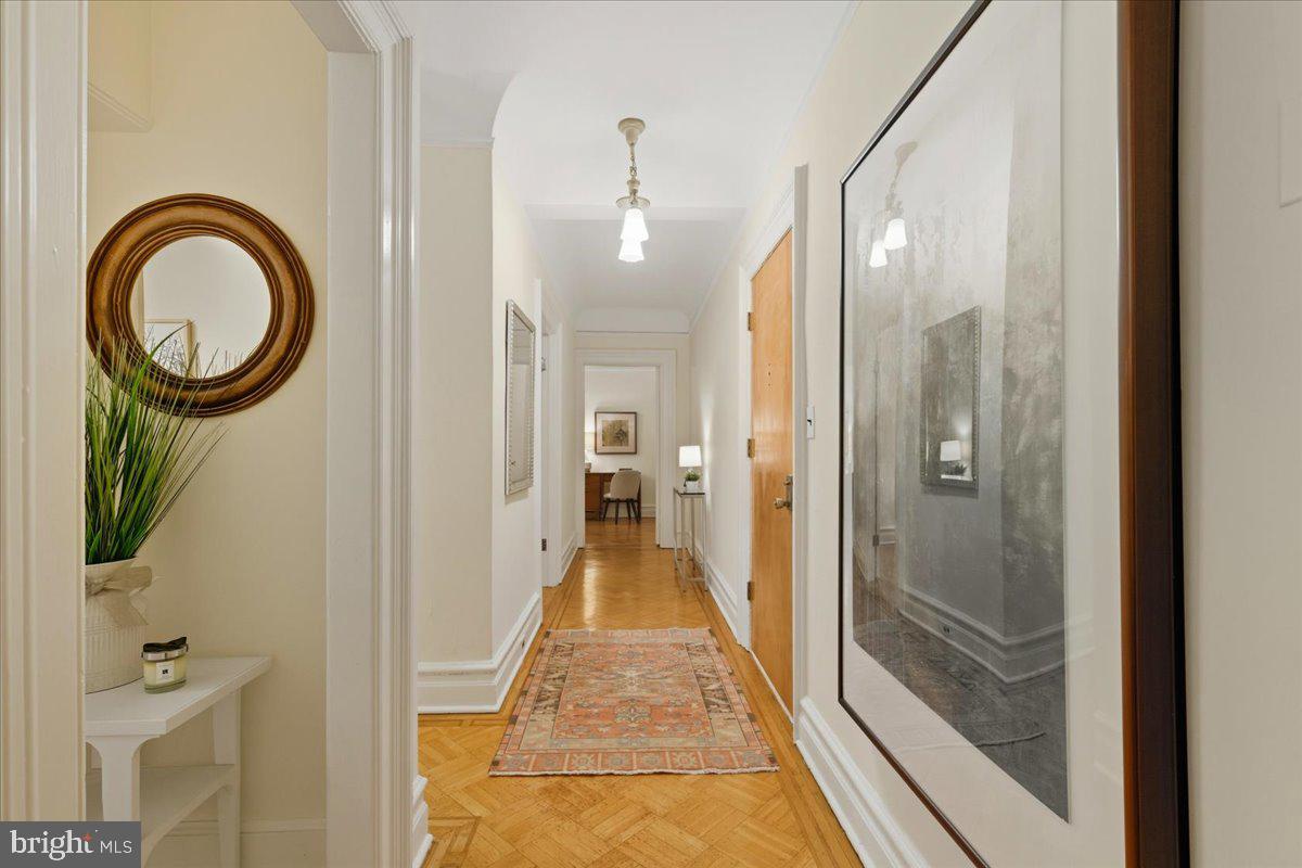 2126 CONNECTICUT AVE NW #28, WASHINGTON, District Of Columbia 20008, 2 Bedrooms Bedrooms, ,1 BathroomBathrooms,Residential,For sale,2126 CONNECTICUT AVE NW #28,DCDC2211872 MLS # DCDC2211872