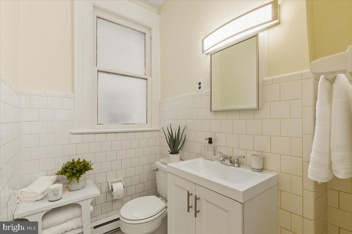2126 CONNECTICUT AVE NW #28, WASHINGTON, District Of Columbia 20008, 2 Bedrooms Bedrooms, ,1 BathroomBathrooms,Residential,For sale,2126 CONNECTICUT AVE NW #28,DCDC2211872 MLS # DCDC2211872