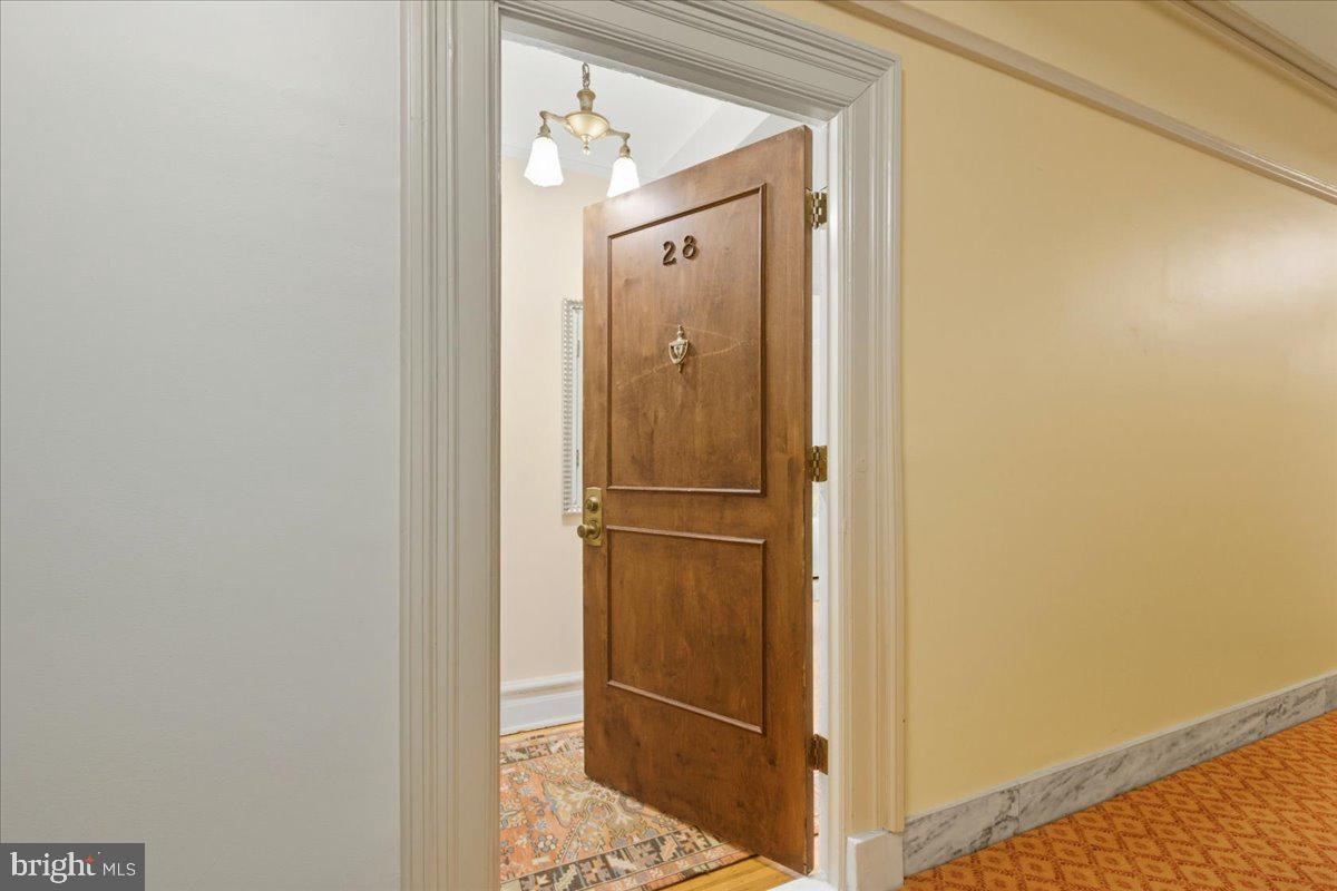 2126 CONNECTICUT AVE NW #28, WASHINGTON, District Of Columbia 20008, 2 Bedrooms Bedrooms, ,1 BathroomBathrooms,Residential,For sale,2126 CONNECTICUT AVE NW #28,DCDC2211872 MLS # DCDC2211872