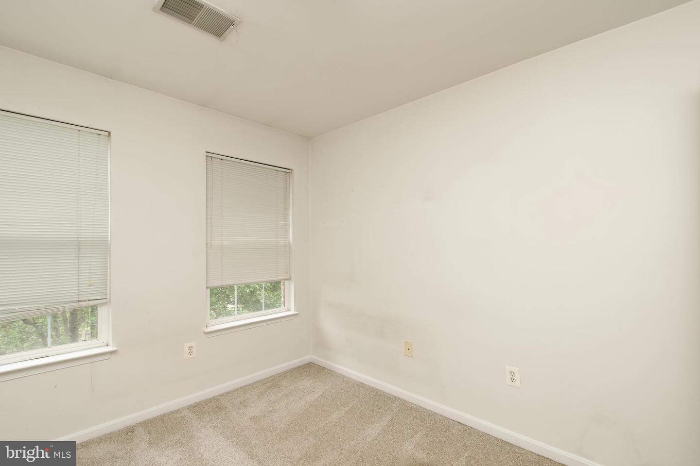 11074 WAINWRIGHT PL, MANASSAS, Virginia 20109, 4 Bedrooms Bedrooms, ,3 BathroomsBathrooms,Residential,For sale,11074 WAINWRIGHT PL,VAPW2101112 MLS # VAPW2101112