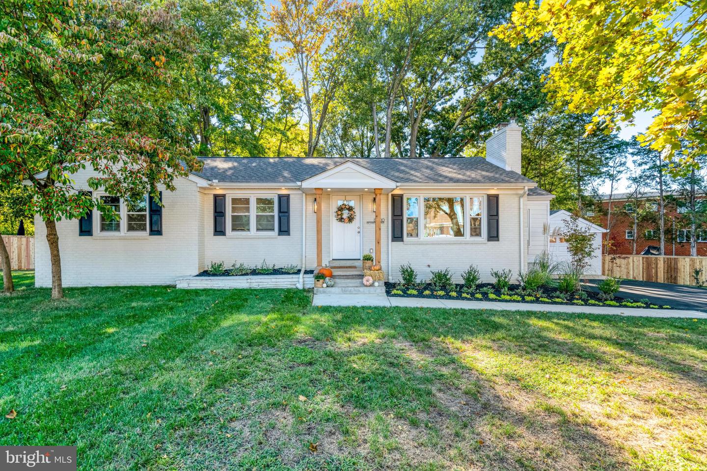 8400 RICHMOND AVE, ALEXANDRIA, Virginia 22309, 4 Bedrooms Bedrooms, ,4 BathroomsBathrooms,Residential,For sale,8400 RICHMOND AVE,VAFX2262998 MLS # VAFX2262998