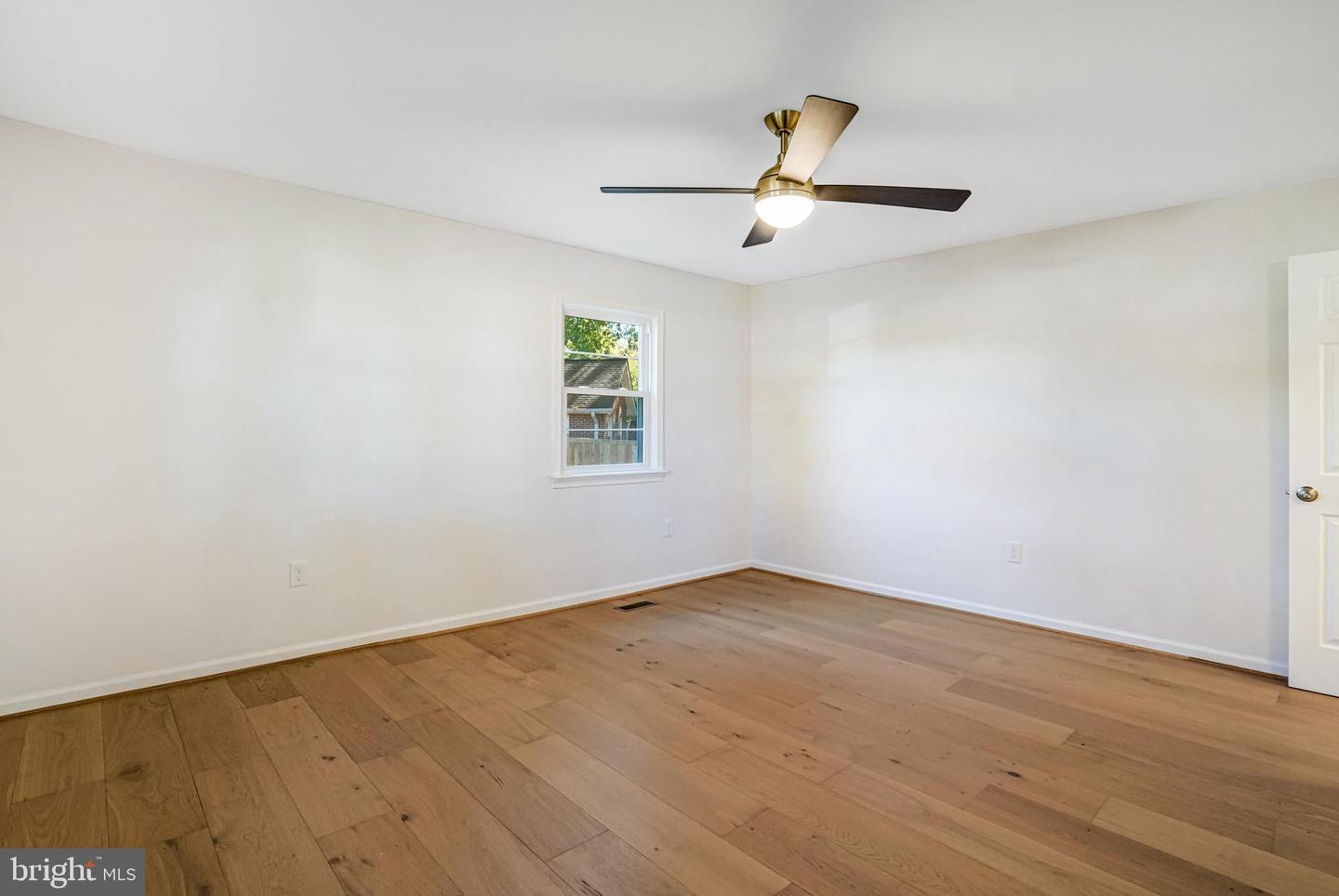 8400 RICHMOND AVE, ALEXANDRIA, Virginia 22309, 4 Bedrooms Bedrooms, ,4 BathroomsBathrooms,Residential,For sale,8400 RICHMOND AVE,VAFX2262998 MLS # VAFX2262998