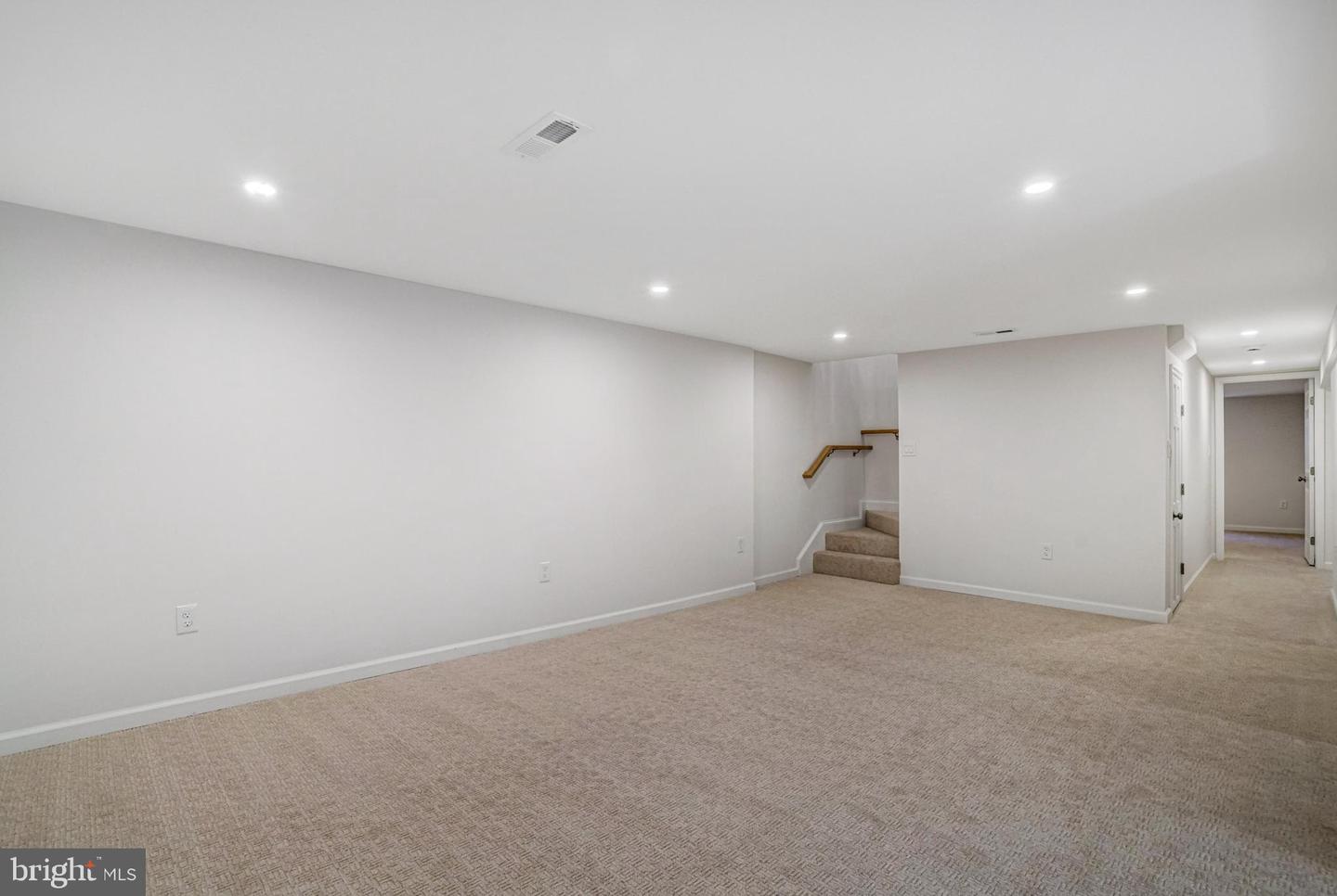 8400 RICHMOND AVE, ALEXANDRIA, Virginia 22309, 4 Bedrooms Bedrooms, ,4 BathroomsBathrooms,Residential,For sale,8400 RICHMOND AVE,VAFX2262998 MLS # VAFX2262998
