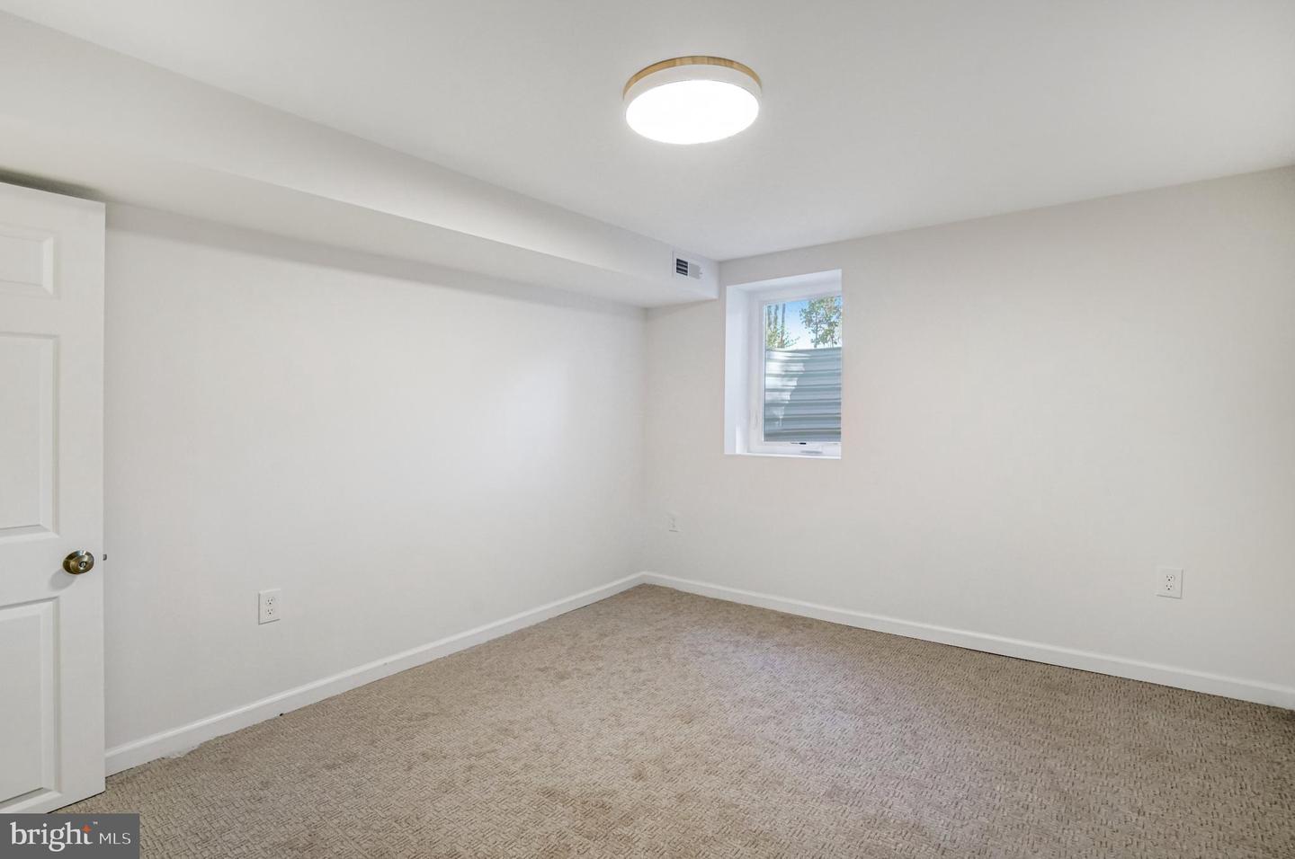 8400 RICHMOND AVE, ALEXANDRIA, Virginia 22309, 4 Bedrooms Bedrooms, ,4 BathroomsBathrooms,Residential,For sale,8400 RICHMOND AVE,VAFX2262998 MLS # VAFX2262998