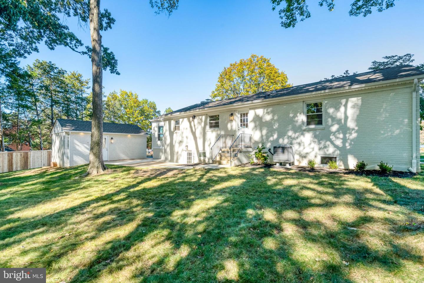 8400 RICHMOND AVE, ALEXANDRIA, Virginia 22309, 4 Bedrooms Bedrooms, ,4 BathroomsBathrooms,Residential,For sale,8400 RICHMOND AVE,VAFX2262998 MLS # VAFX2262998