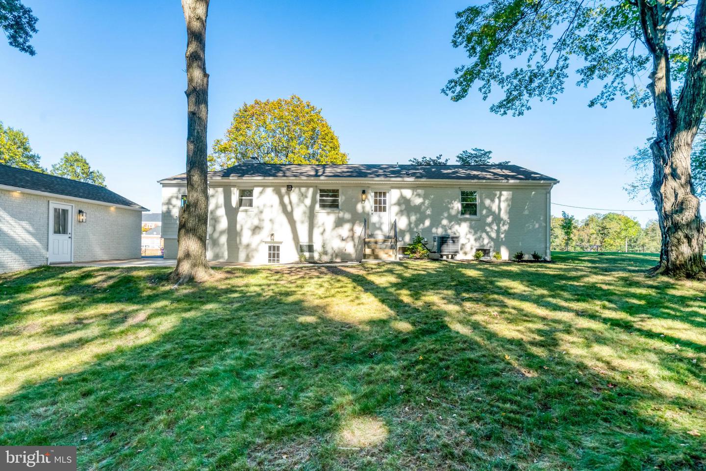 8400 RICHMOND AVE, ALEXANDRIA, Virginia 22309, 4 Bedrooms Bedrooms, ,4 BathroomsBathrooms,Residential,For sale,8400 RICHMOND AVE,VAFX2262998 MLS # VAFX2262998
