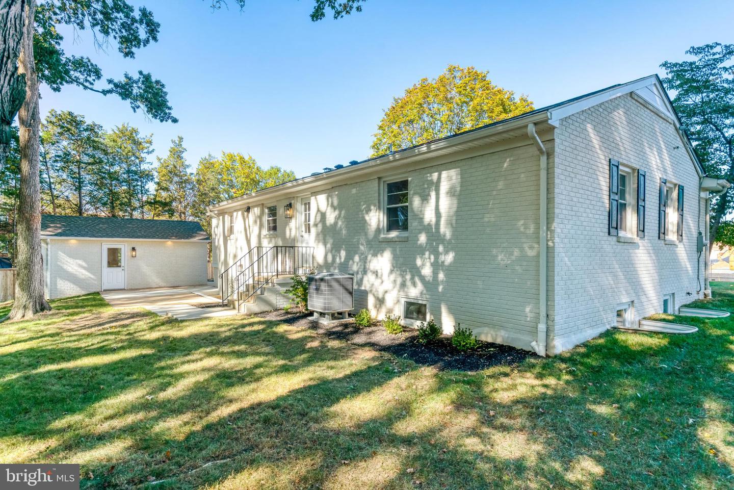 8400 RICHMOND AVE, ALEXANDRIA, Virginia 22309, 4 Bedrooms Bedrooms, ,4 BathroomsBathrooms,Residential,For sale,8400 RICHMOND AVE,VAFX2262998 MLS # VAFX2262998