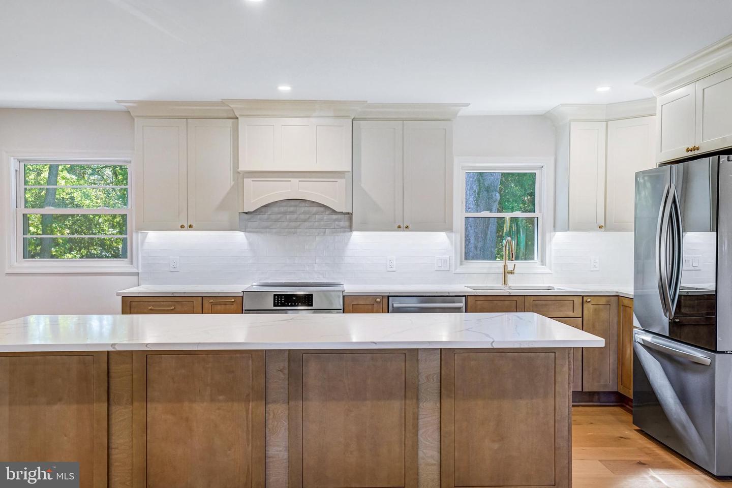 8400 RICHMOND AVE, ALEXANDRIA, Virginia 22309, 4 Bedrooms Bedrooms, ,4 BathroomsBathrooms,Residential,For sale,8400 RICHMOND AVE,VAFX2262998 MLS # VAFX2262998