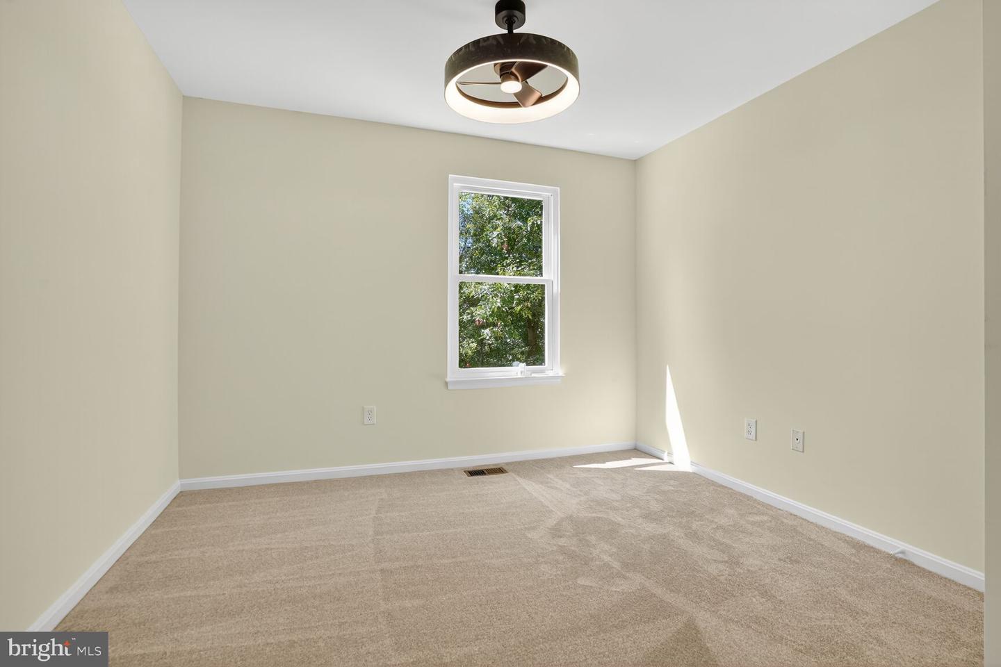 3415 FORT LYON DR, WOODBRIDGE, Virginia 22192, 4 Bedrooms Bedrooms, ,3 BathroomsBathrooms,Residential,For sale,3415 FORT LYON DR,VAPW2102916 MLS # VAPW2102916