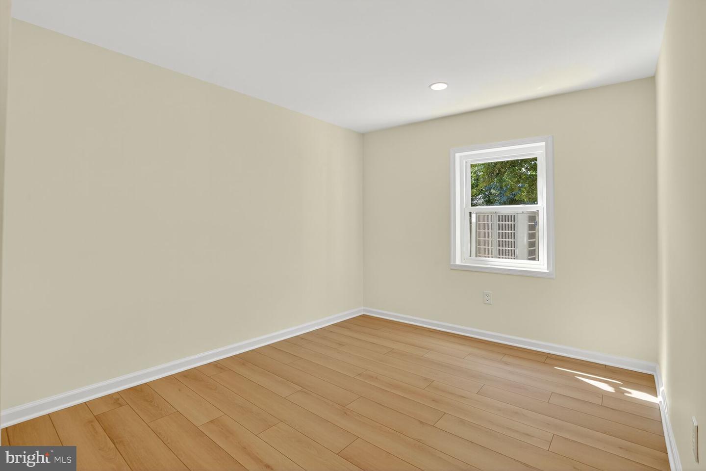 3415 FORT LYON DR, WOODBRIDGE, Virginia 22192, 4 Bedrooms Bedrooms, ,3 BathroomsBathrooms,Residential,For sale,3415 FORT LYON DR,VAPW2102916 MLS # VAPW2102916