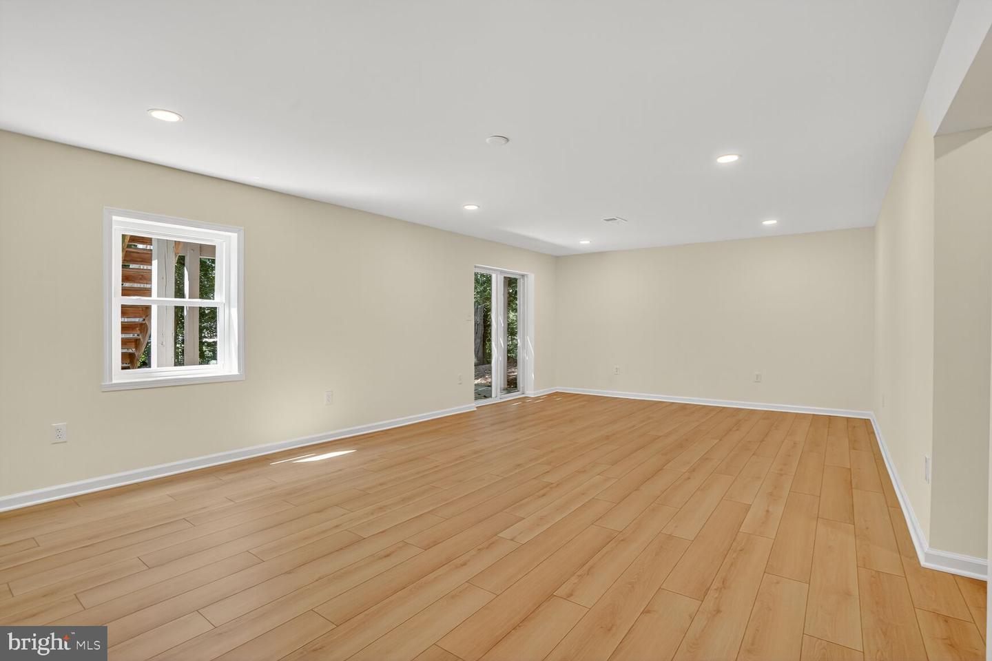 3415 FORT LYON DR, WOODBRIDGE, Virginia 22192, 4 Bedrooms Bedrooms, ,3 BathroomsBathrooms,Residential,For sale,3415 FORT LYON DR,VAPW2102916 MLS # VAPW2102916