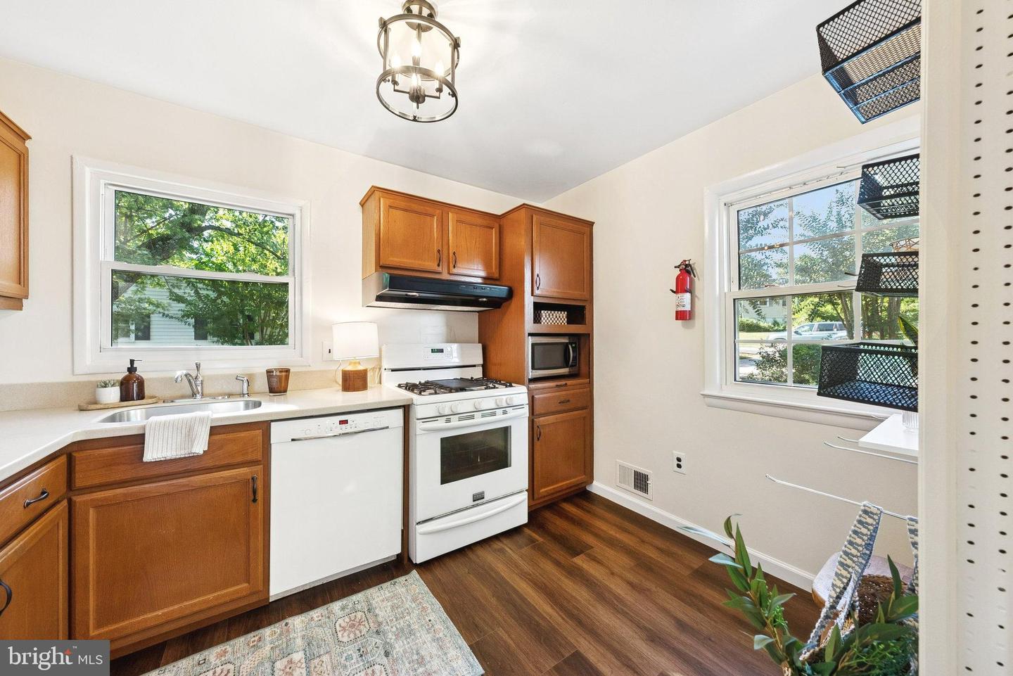 6019 MARILYN DR, ALEXANDRIA, Virginia 22310, 4 Bedrooms Bedrooms, ,2 BathroomsBathrooms,Residential,For sale,6019 MARILYN DR,VAFX2264918 MLS # VAFX2264918