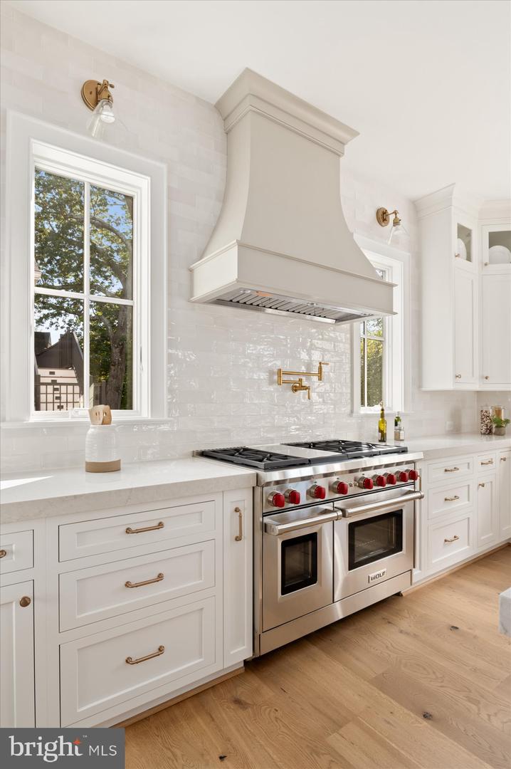 3718 N WOODROW ST, ARLINGTON, Virginia 22207, 7 Bedrooms Bedrooms, ,7 BathroomsBathrooms,Residential,For sale,3718 N WOODROW ST,VAAR2063302 MLS # VAAR2063302