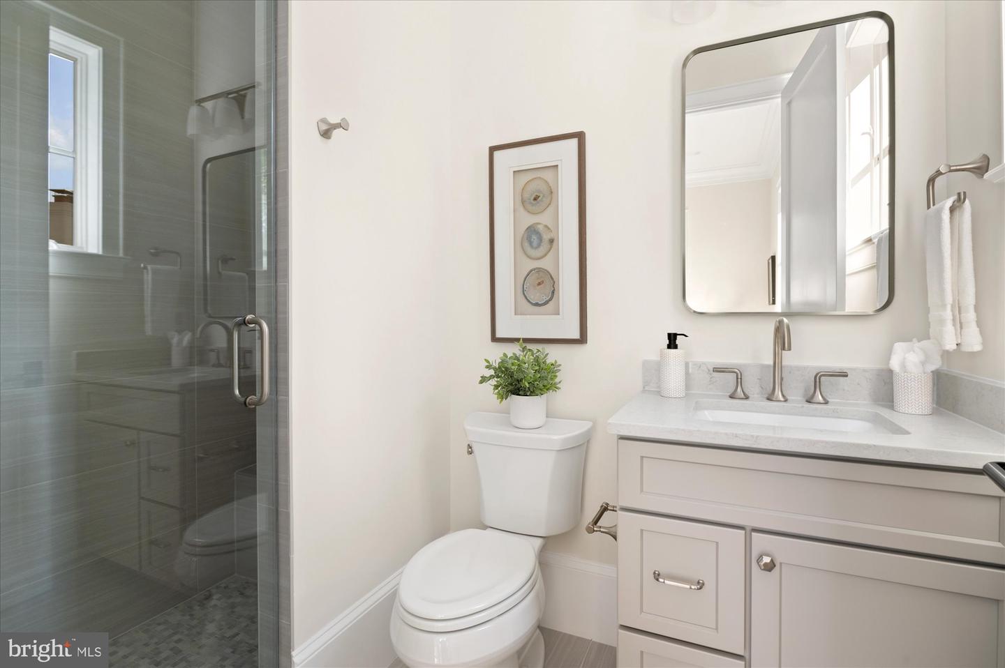 3718 N WOODROW ST, ARLINGTON, Virginia 22207, 7 Bedrooms Bedrooms, ,7 BathroomsBathrooms,Residential,For sale,3718 N WOODROW ST,VAAR2063302 MLS # VAAR2063302