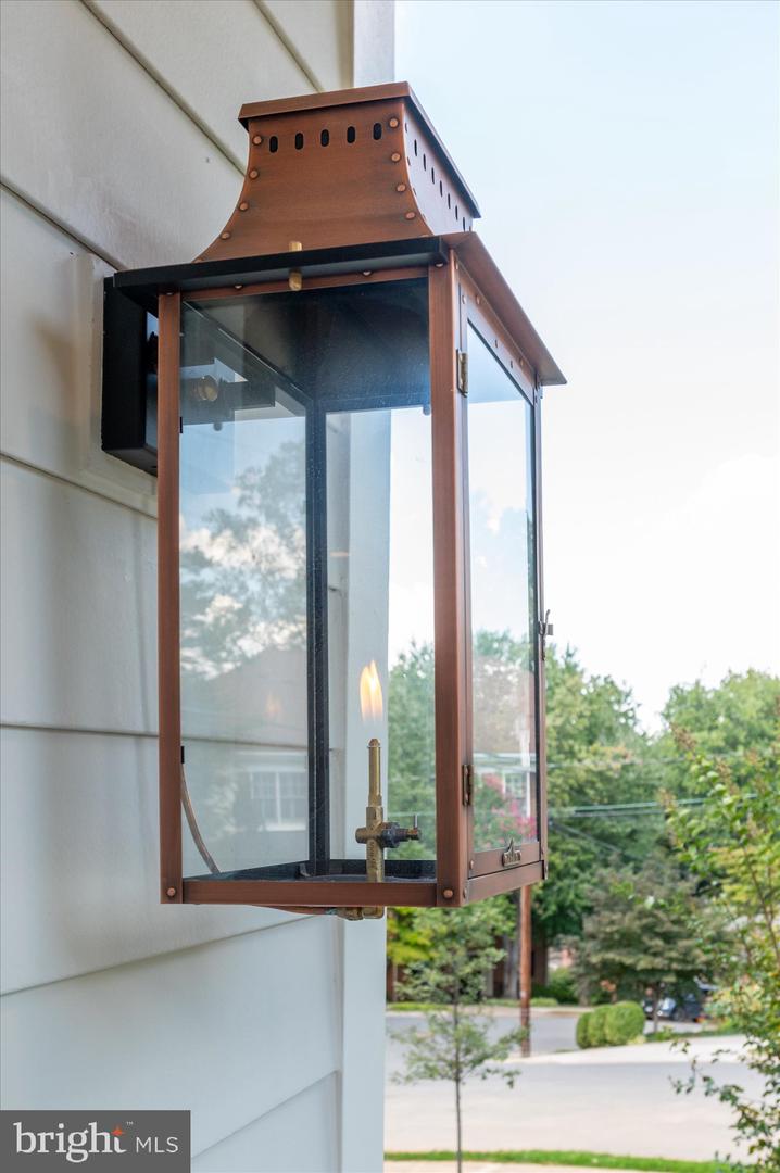 3718 N WOODROW ST, ARLINGTON, Virginia 22207, 7 Bedrooms Bedrooms, ,7 BathroomsBathrooms,Residential,For sale,3718 N WOODROW ST,VAAR2063302 MLS # VAAR2063302