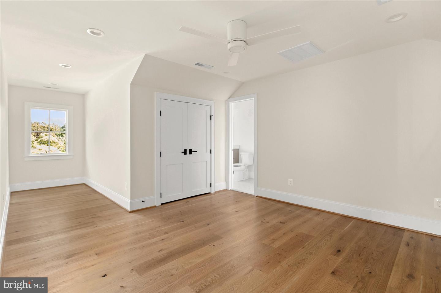 3718 N WOODROW ST, ARLINGTON, Virginia 22207, 7 Bedrooms Bedrooms, ,7 BathroomsBathrooms,Residential,For sale,3718 N WOODROW ST,VAAR2063302 MLS # VAAR2063302