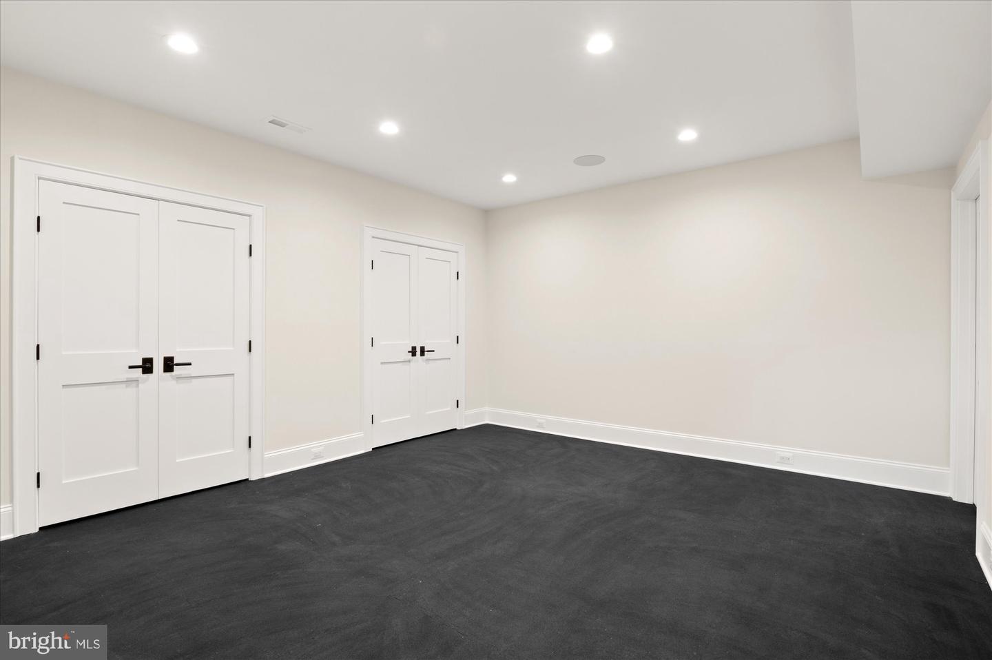 3718 N WOODROW ST, ARLINGTON, Virginia 22207, 7 Bedrooms Bedrooms, ,7 BathroomsBathrooms,Residential,For sale,3718 N WOODROW ST,VAAR2063302 MLS # VAAR2063302