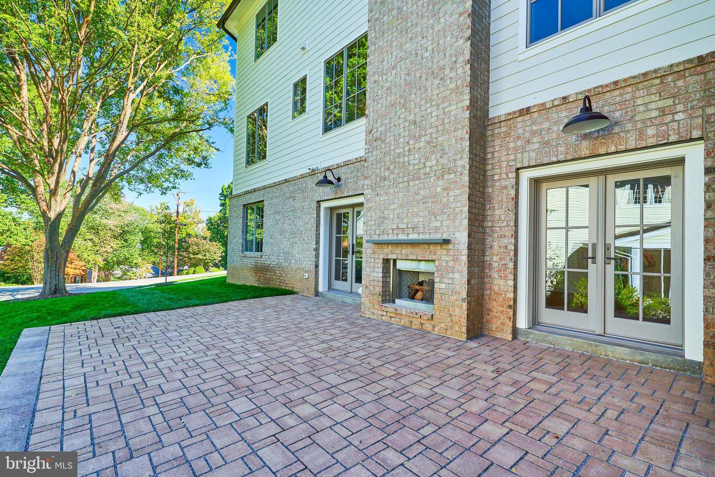 3718 N WOODROW ST, ARLINGTON, Virginia 22207, 7 Bedrooms Bedrooms, ,7 BathroomsBathrooms,Residential,For sale,3718 N WOODROW ST,VAAR2063302 MLS # VAAR2063302