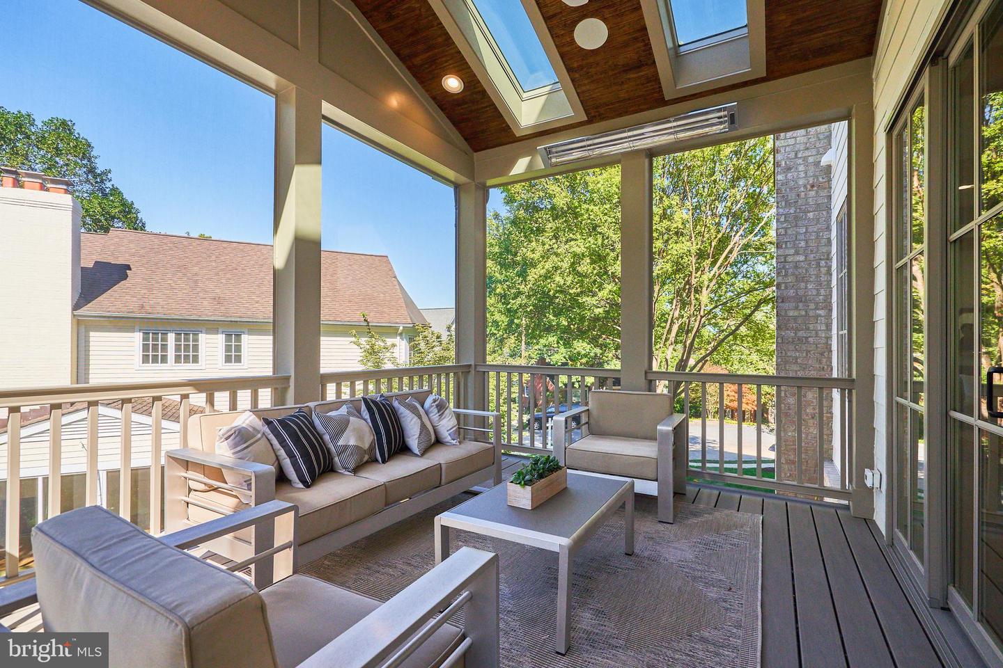 3718 N WOODROW ST, ARLINGTON, Virginia 22207, 7 Bedrooms Bedrooms, ,7 BathroomsBathrooms,Residential,For sale,3718 N WOODROW ST,VAAR2063302 MLS # VAAR2063302