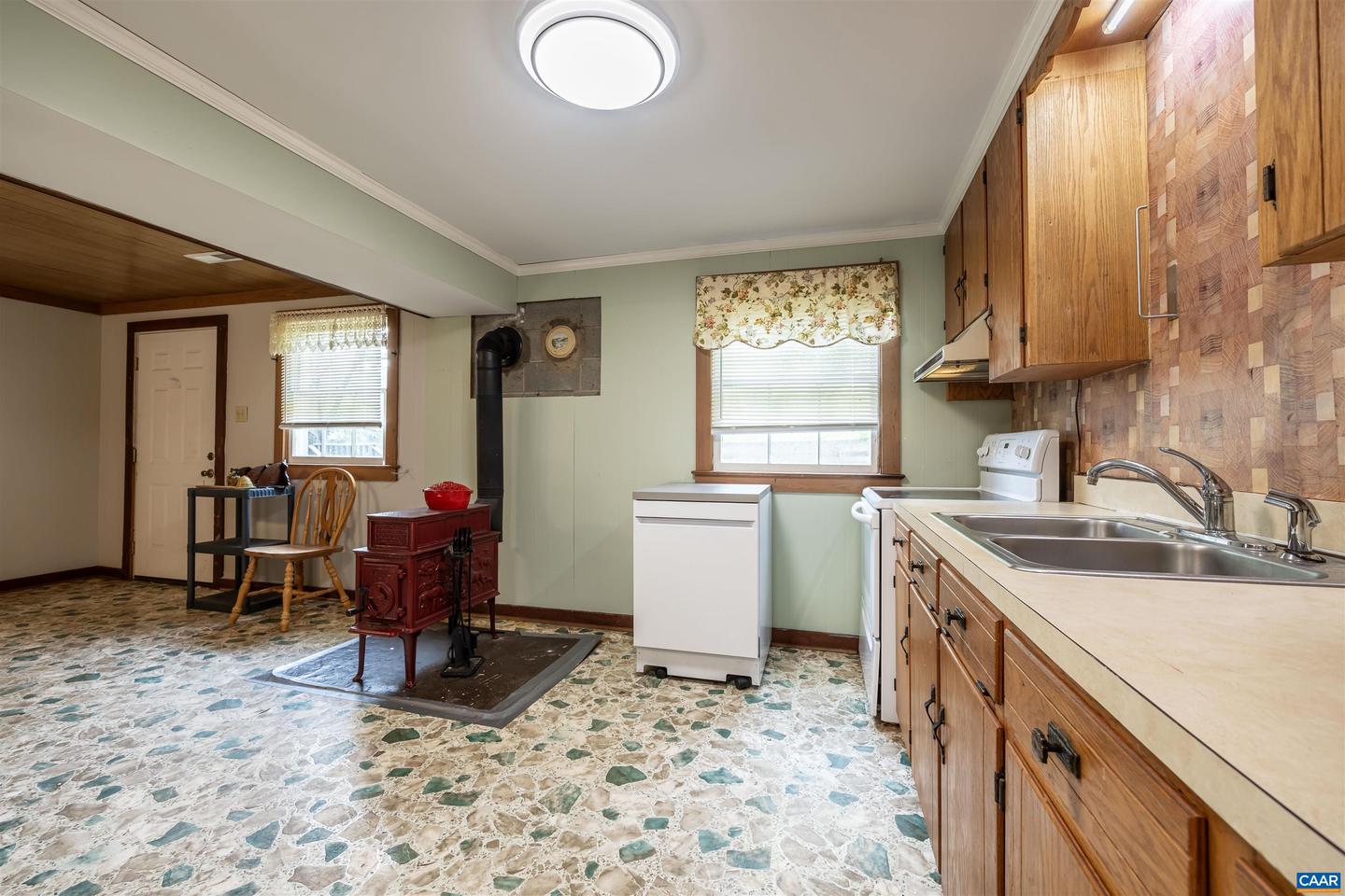 7311 S SEMINOLE TRL, ROCHELLE, Virginia 22738, 3 Bedrooms Bedrooms, ,2 BathroomsBathrooms,Residential,For sale,7311 S SEMINOLE TRL,669321 MLS # 669321