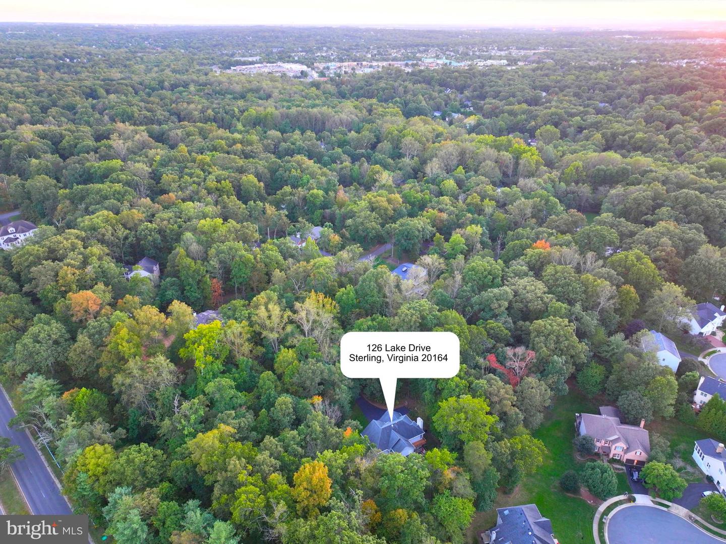 126 LAKE DR, STERLING, Virginia 20164, 4 Bedrooms Bedrooms, 9 Rooms Rooms,4 BathroomsBathrooms,Residential,For sale,126 LAKE DR,VALO2108016 MLS # VALO2108016
