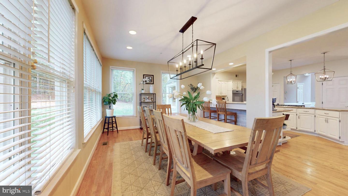 126 LAKE DR, STERLING, Virginia 20164, 4 Bedrooms Bedrooms, 9 Rooms Rooms,4 BathroomsBathrooms,Residential,For sale,126 LAKE DR,VALO2108016 MLS # VALO2108016