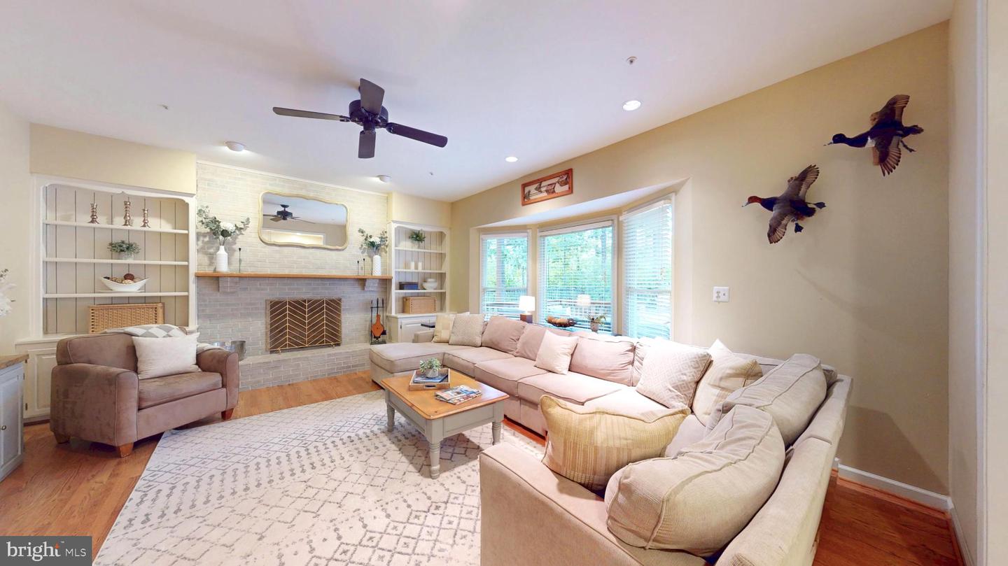 126 LAKE DR, STERLING, Virginia 20164, 4 Bedrooms Bedrooms, 9 Rooms Rooms,4 BathroomsBathrooms,Residential,For sale,126 LAKE DR,VALO2108016 MLS # VALO2108016