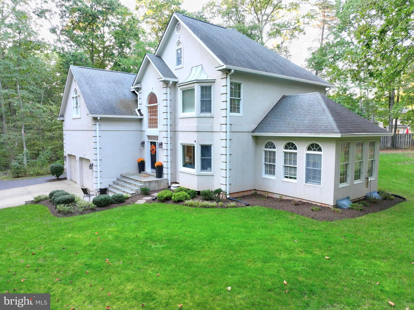 126 LAKE DR, STERLING, Virginia 20164, 4 Bedrooms Bedrooms, 9 Rooms Rooms,4 BathroomsBathrooms,Residential,For sale,126 LAKE DR,VALO2108016 MLS # VALO2108016