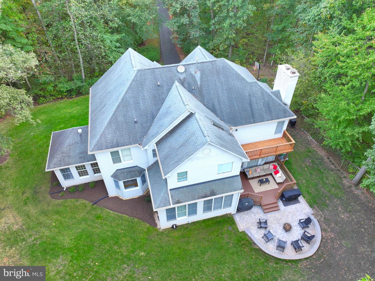126 LAKE DR, STERLING, Virginia 20164, 4 Bedrooms Bedrooms, 9 Rooms Rooms,4 BathroomsBathrooms,Residential,For sale,126 LAKE DR,VALO2108016 MLS # VALO2108016