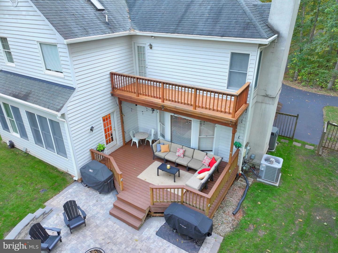 126 LAKE DR, STERLING, Virginia 20164, 4 Bedrooms Bedrooms, 9 Rooms Rooms,4 BathroomsBathrooms,Residential,For sale,126 LAKE DR,VALO2108016 MLS # VALO2108016