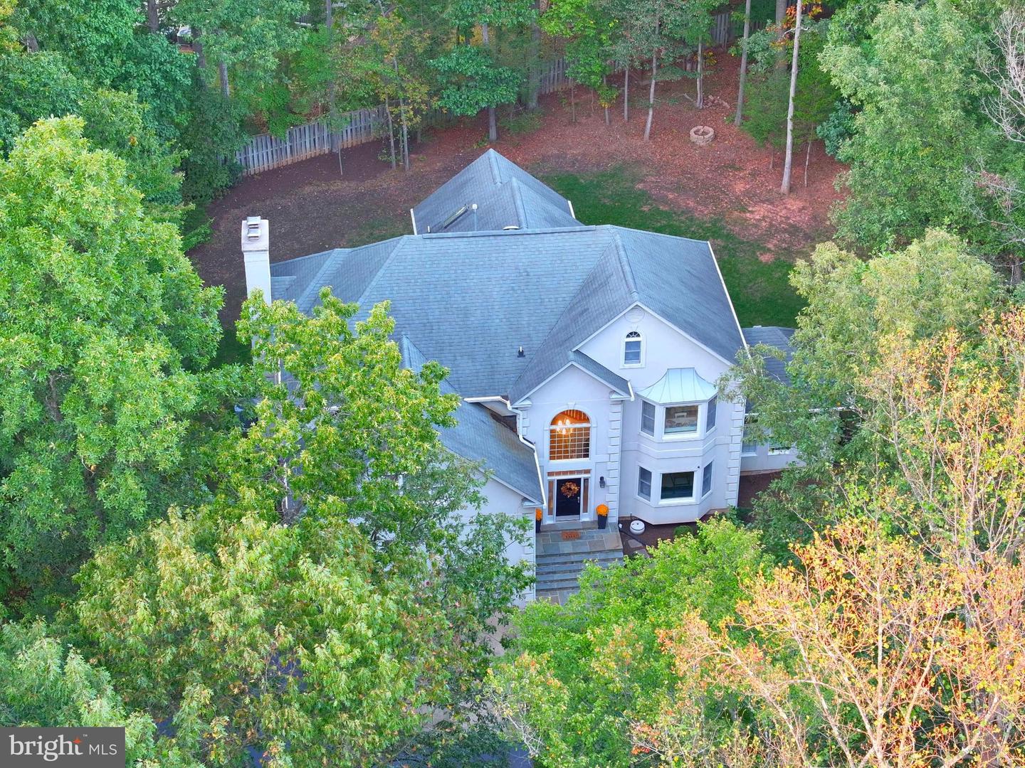 126 LAKE DR, STERLING, Virginia 20164, 4 Bedrooms Bedrooms, 9 Rooms Rooms,4 BathroomsBathrooms,Residential,For sale,126 LAKE DR,VALO2108016 MLS # VALO2108016