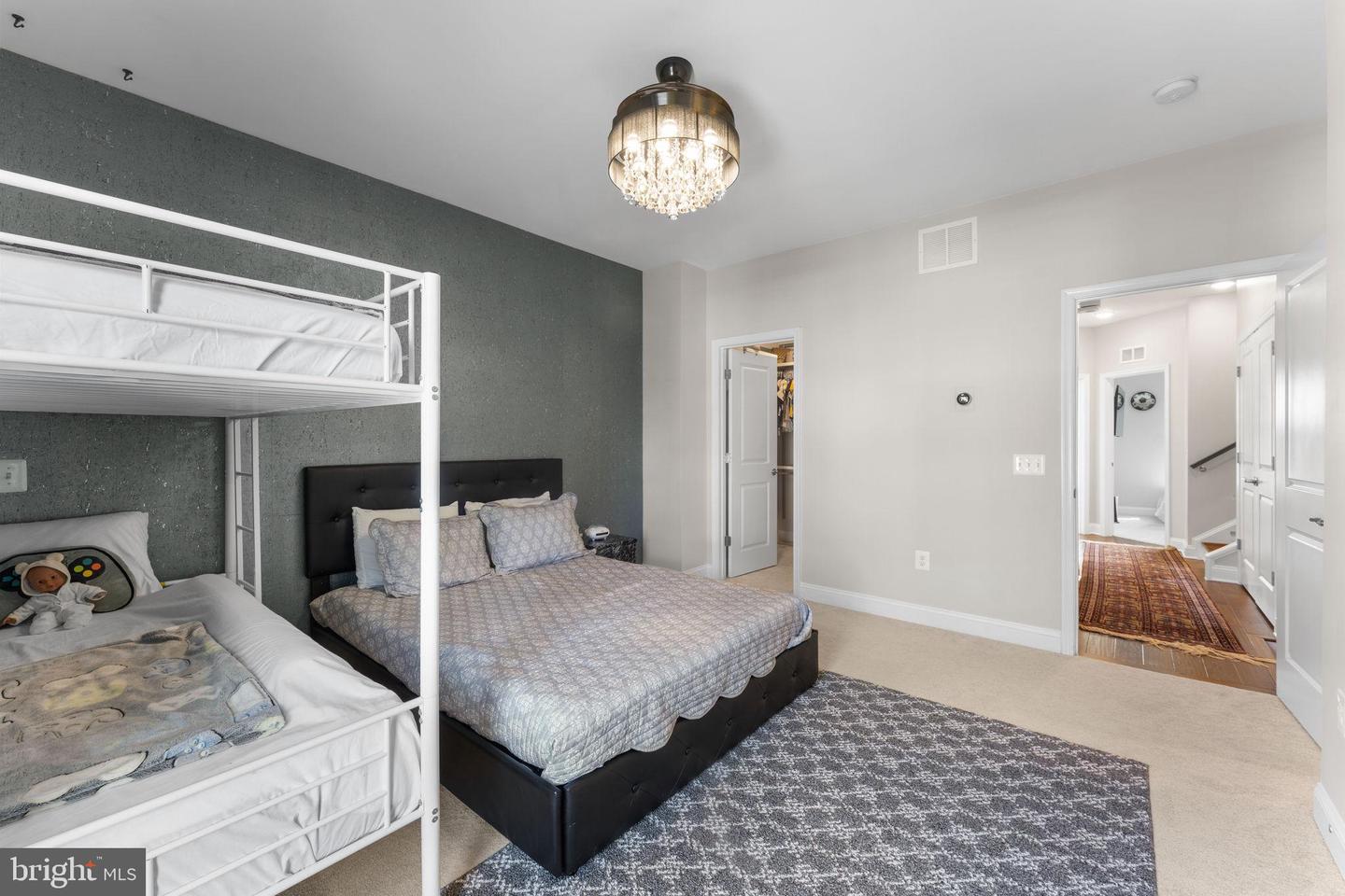 17372 REDSHANK RD, DUMFRIES, Virginia 22026, 4 Bedrooms Bedrooms, 10 Rooms Rooms,3 BathroomsBathrooms,Residential,For sale,17372 REDSHANK RD,VAPW2105212 MLS # VAPW2105212