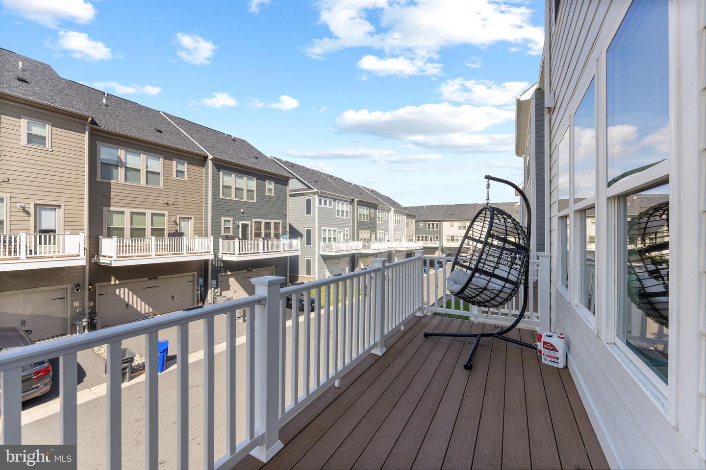 17372 REDSHANK RD, DUMFRIES, Virginia 22026, 4 Bedrooms Bedrooms, 10 Rooms Rooms,3 BathroomsBathrooms,Residential,For sale,17372 REDSHANK RD,VAPW2105212 MLS # VAPW2105212