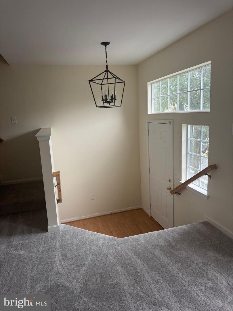 102 FRAZER DR, PURCELLVILLE, Virginia 20132, 2 Bedrooms Bedrooms, ,2 BathroomsBathrooms,Residential,For sale,102 FRAZER DR,VALO2108028 MLS # VALO2108028