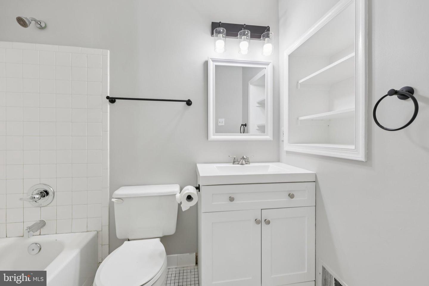 11828 CRITTON CIR, WOODBRIDGE, Virginia 22192, 3 Bedrooms Bedrooms, 13 Rooms Rooms,3 BathroomsBathrooms,Residential,For sale,11828 CRITTON CIR,VAPW2105226 MLS # VAPW2105226