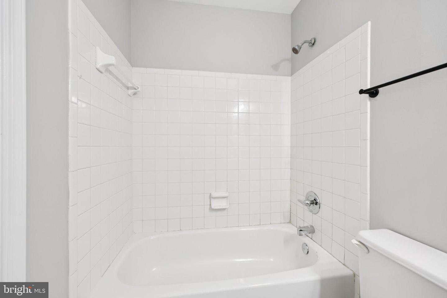 11828 CRITTON CIR, WOODBRIDGE, Virginia 22192, 3 Bedrooms Bedrooms, 13 Rooms Rooms,3 BathroomsBathrooms,Residential,For sale,11828 CRITTON CIR,VAPW2105226 MLS # VAPW2105226