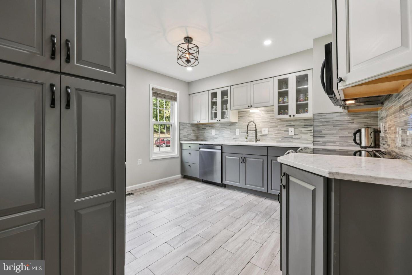 11828 CRITTON CIR, WOODBRIDGE, Virginia 22192, 3 Bedrooms Bedrooms, 13 Rooms Rooms,3 BathroomsBathrooms,Residential,For sale,11828 CRITTON CIR,VAPW2105226 MLS # VAPW2105226