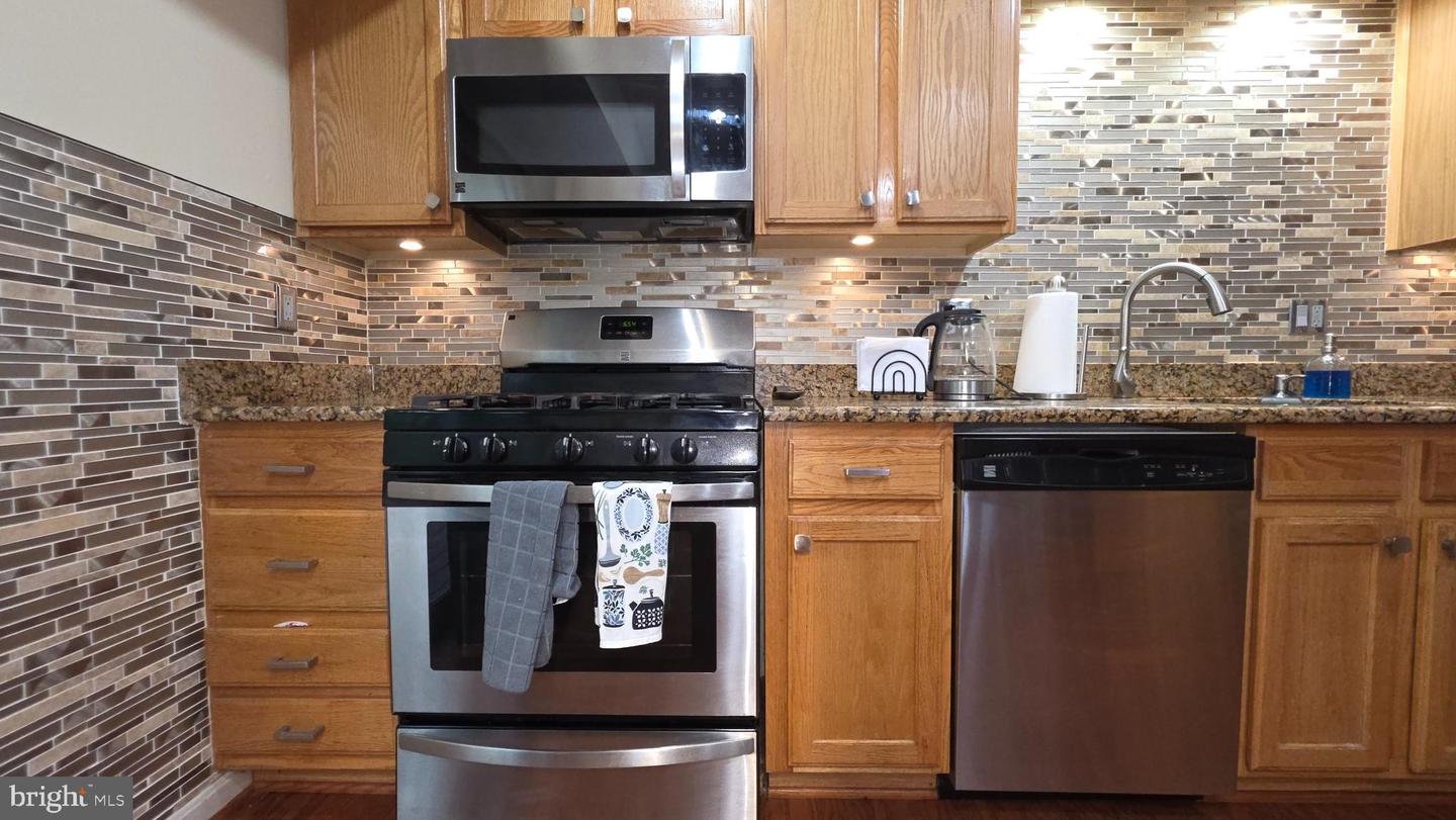 5834 STONE RIDGE DR, CENTREVILLE, Virginia 20120, 3 Bedrooms Bedrooms, 6 Rooms Rooms,2 BathroomsBathrooms,Residential,For sale,5834 STONE RIDGE DR,VAFX2270324 MLS # VAFX2270324