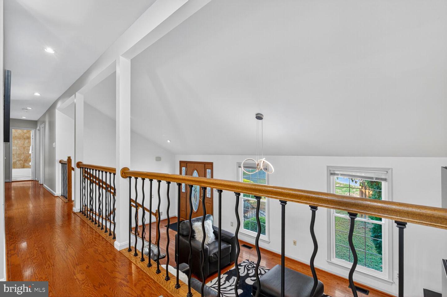 5834 STONE RIDGE DR, CENTREVILLE, Virginia 20120, 3 Bedrooms Bedrooms, 6 Rooms Rooms,2 BathroomsBathrooms,Residential,For sale,5834 STONE RIDGE DR,VAFX2270324 MLS # VAFX2270324