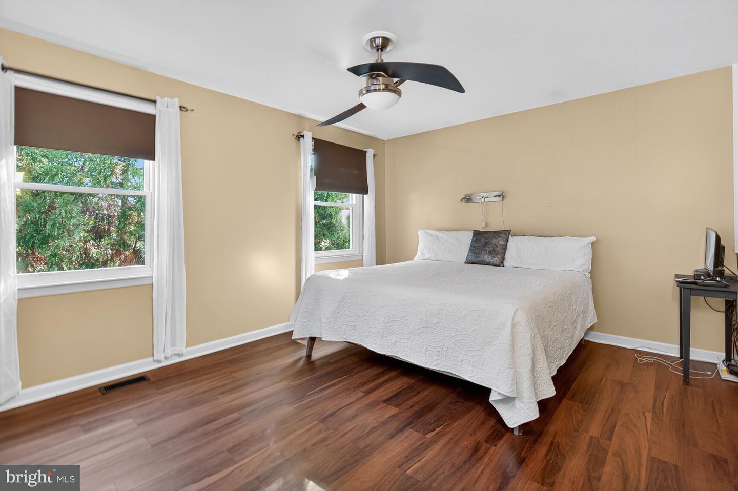 5834 STONE RIDGE DR, CENTREVILLE, Virginia 20120, 3 Bedrooms Bedrooms, 6 Rooms Rooms,2 BathroomsBathrooms,Residential,For sale,5834 STONE RIDGE DR,VAFX2270324 MLS # VAFX2270324