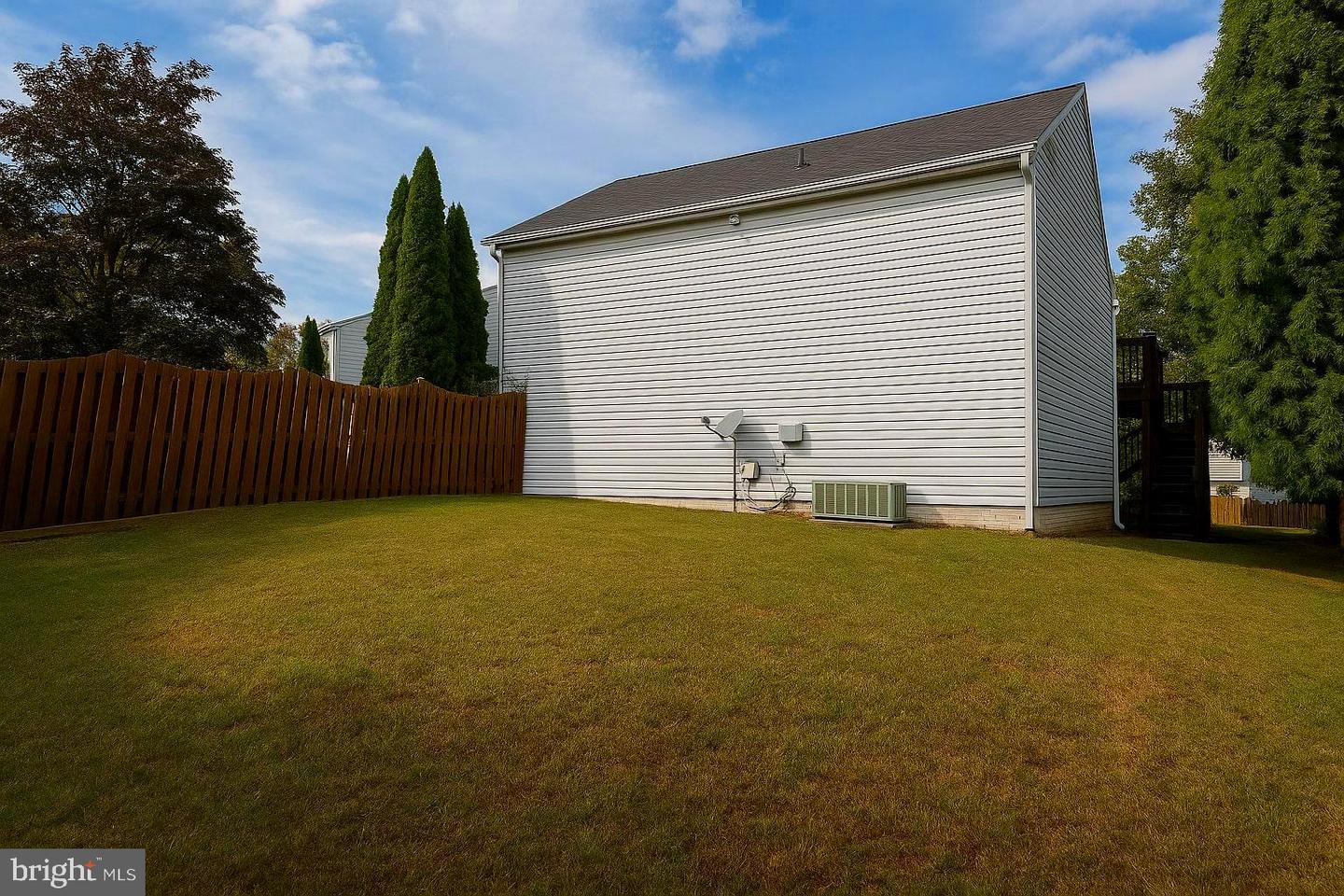 5834 STONE RIDGE DR, CENTREVILLE, Virginia 20120, 3 Bedrooms Bedrooms, 6 Rooms Rooms,2 BathroomsBathrooms,Residential,For sale,5834 STONE RIDGE DR,VAFX2270324 MLS # VAFX2270324