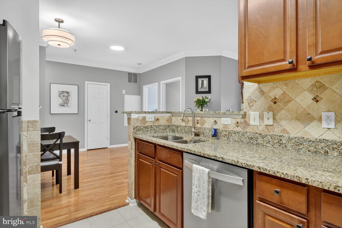 4862 EISENHOWER AVE #460, ALEXANDRIA, Virginia 22304, 1 Bedroom Bedrooms, ,1 BathroomBathrooms,Residential,For sale,4862 EISENHOWER AVE #460,VAAX2050434 MLS # VAAX2050434