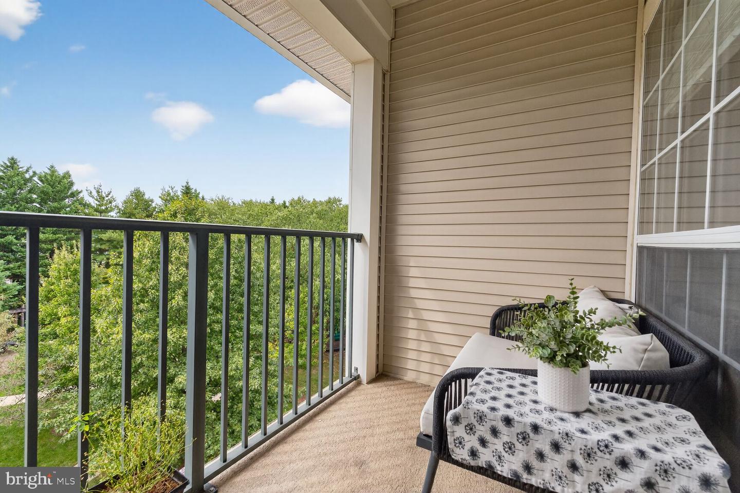 4862 EISENHOWER AVE #460, ALEXANDRIA, Virginia 22304, 1 Bedroom Bedrooms, ,1 BathroomBathrooms,Residential,For sale,4862 EISENHOWER AVE #460,VAAX2050434 MLS # VAAX2050434